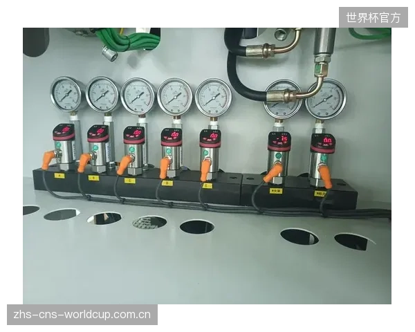 从3维到12维：新一代传感器不仅监测气压，更能同步分析角速度、旋转轴等11项新增数据，提供前所未有的战术洞察
